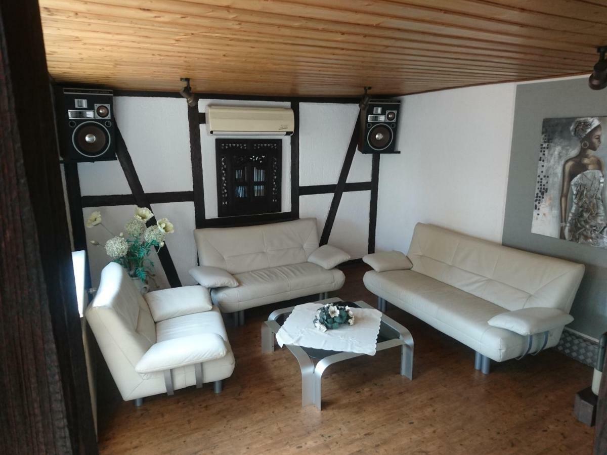 Fachwerkhaus In D 63667 Nidda Fuer 8 Bis 12 Personen Apartment Luaran gambar